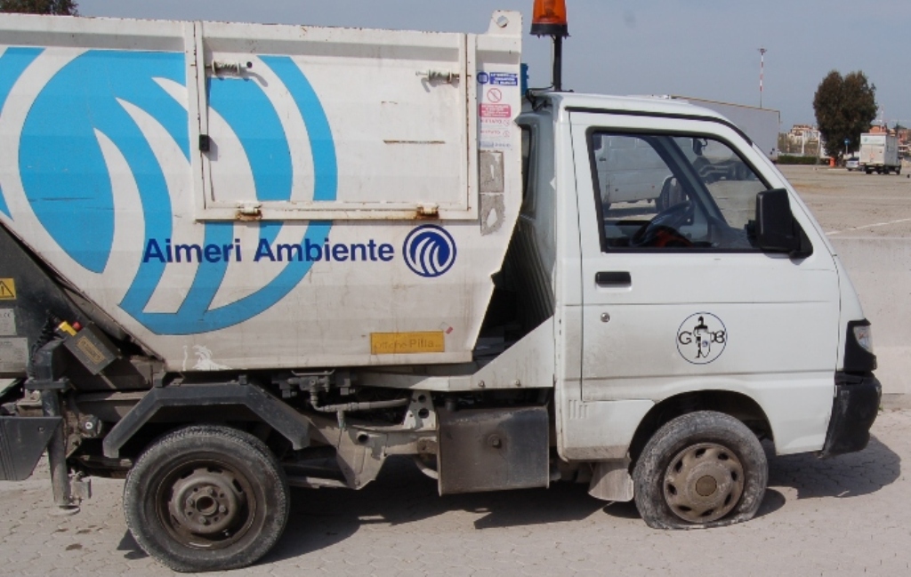 Guidonia, differenziata: immondizia e disperazione