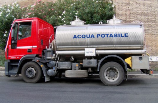 Acqua torbida dai rubinetti a Vicovaro, Acea ha già disposto il servizio di autobotti