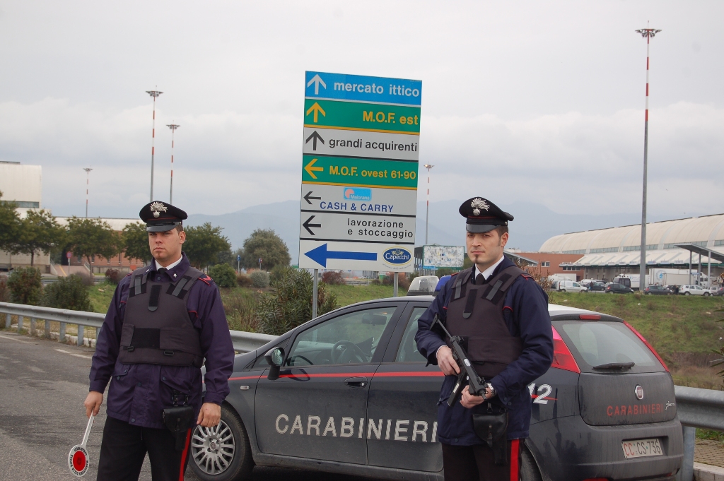 Manodopera clandestina, i carabinieri ancora al Car. Un arresto per rapina