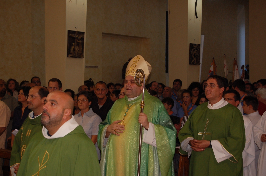 Villalba accoglie il suo nuovo parroco