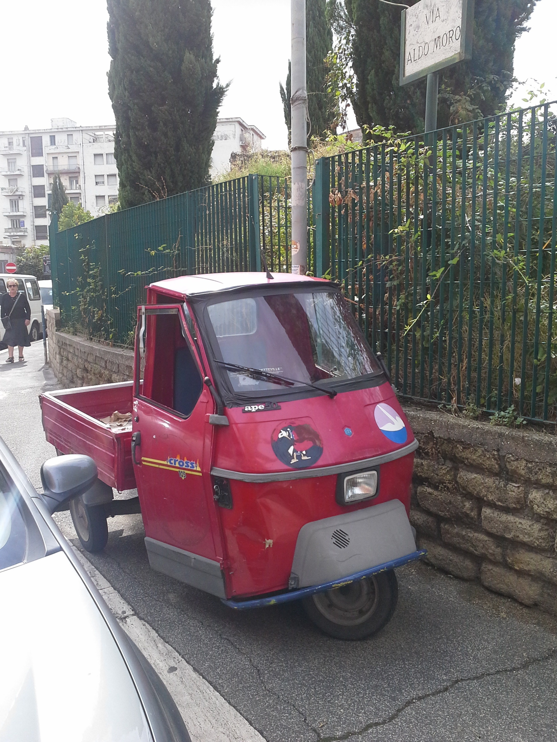 Bestiario urbano: parcheggio creativo in pieno centro