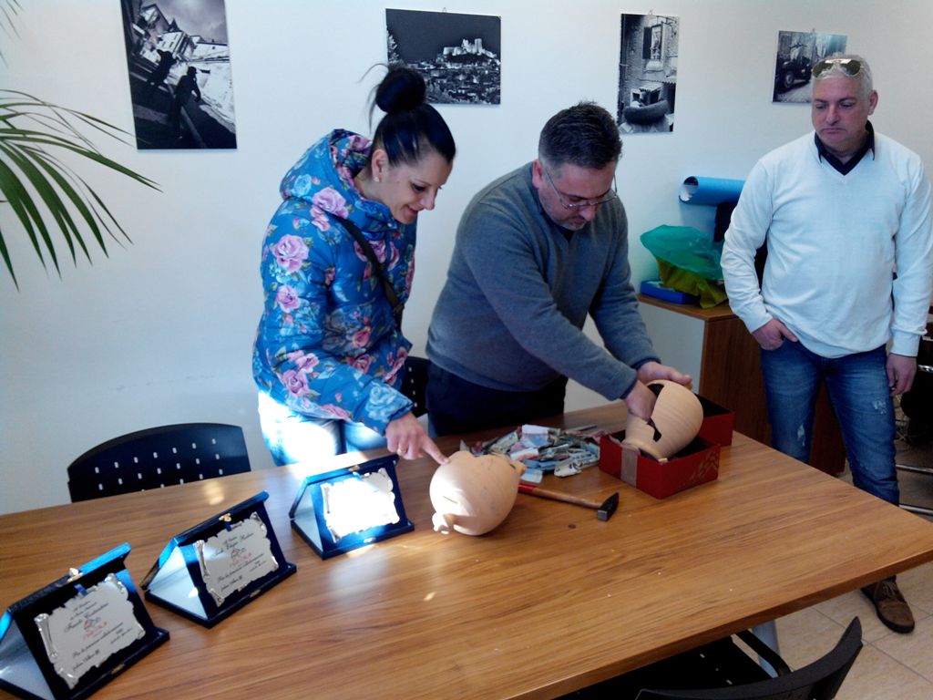 Beneficenza: da Guidonia donazione per la ricerca sulla distrofia fascio-scapolo-omerale