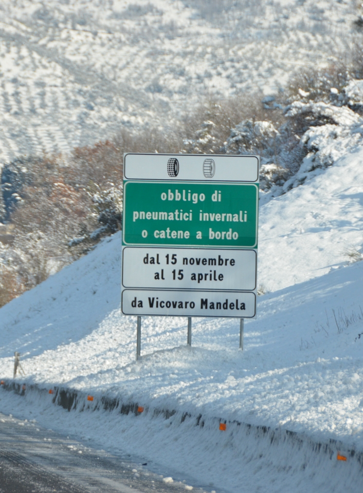 Calo delle temperature: pronto il “piano gelo” per l’autostrada