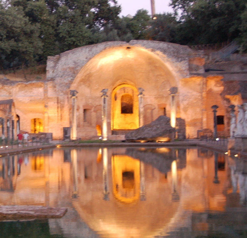 Villa Adriana: visite al tramonto per vivere la magia della dimora dell’Imperatore