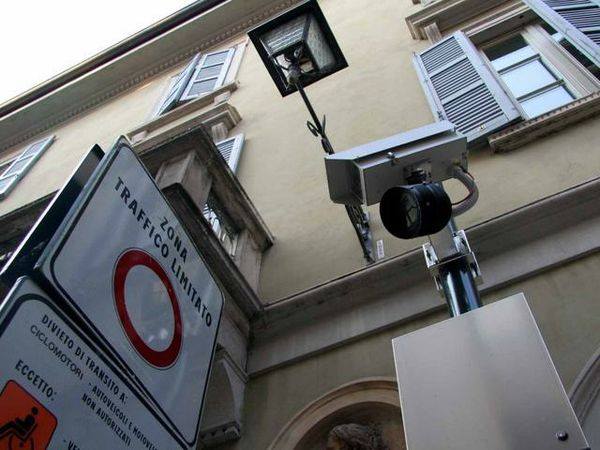 Ztl: nuovi orari dei varchi per il periodo estivo