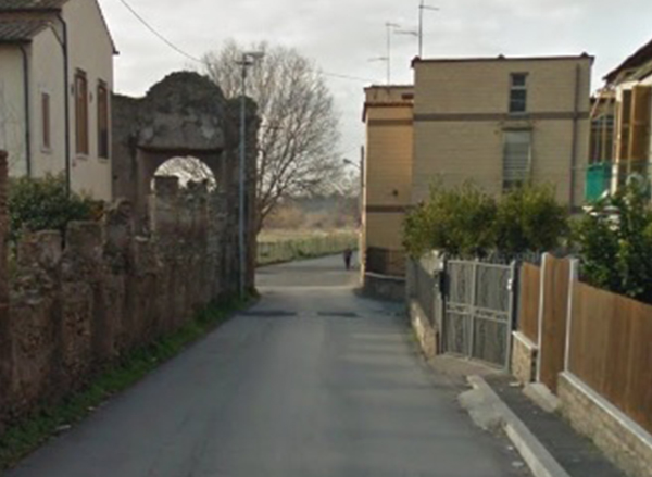 Un esposto per denunciare la situazione di via Galli: “E’ una strada insicura”