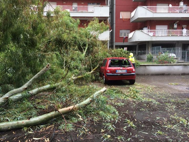 Maltempo Tivoli, ancora danni. In comune riunione d’emergenza, il Sindaco “subito manutenzione stradale”