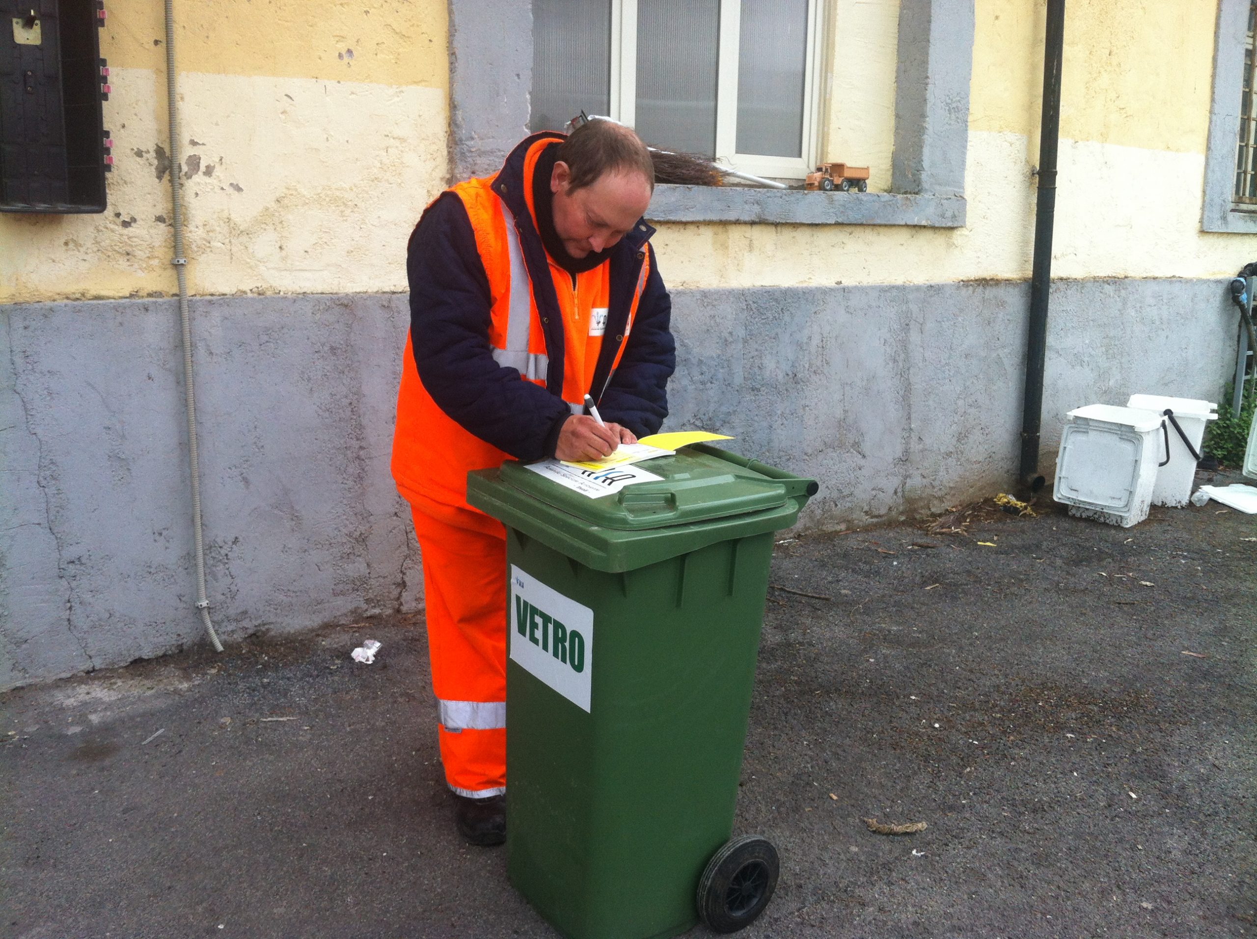 Tivoli, arrivano i cartellini gialli e rossi per chi differenzia male