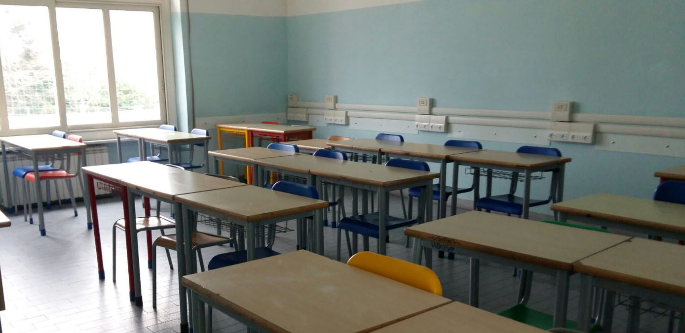 Rosmini al freddo e al gelo, scioperano gli studenti di Villa Adriana