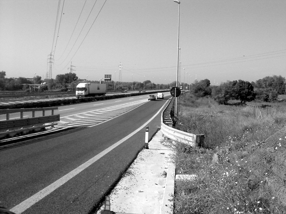 A24, lavori per le complanari