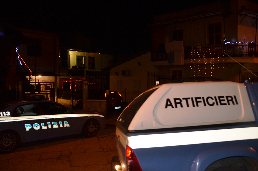 Scoppia petardo da 300 grammi fatto in casa, 7 feriti di cui 2 gravi