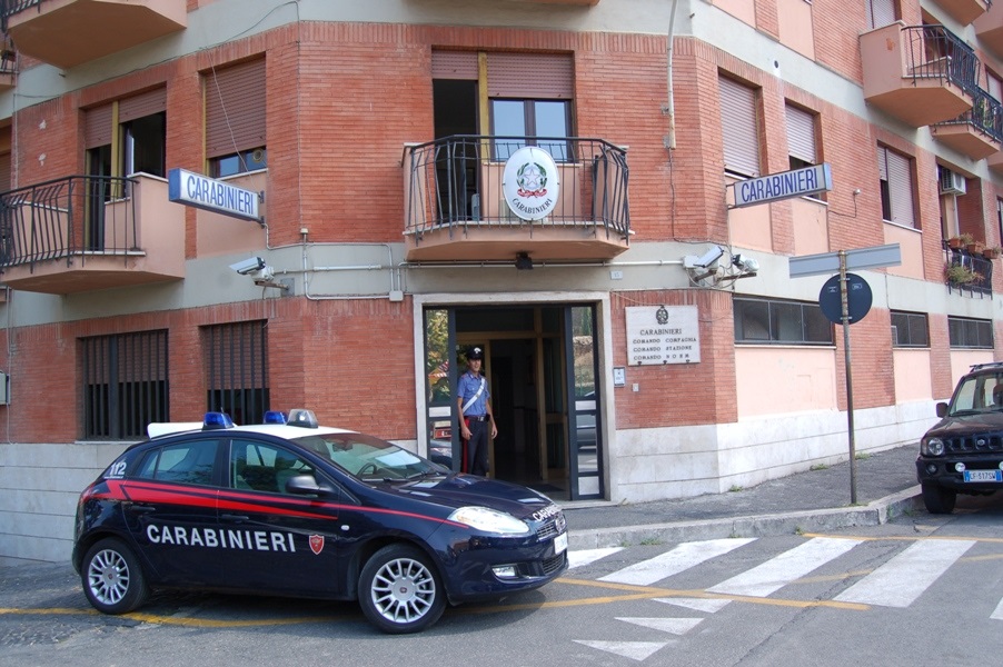 Rapina a mano armata a Marcellina, bottino da 10mila euro