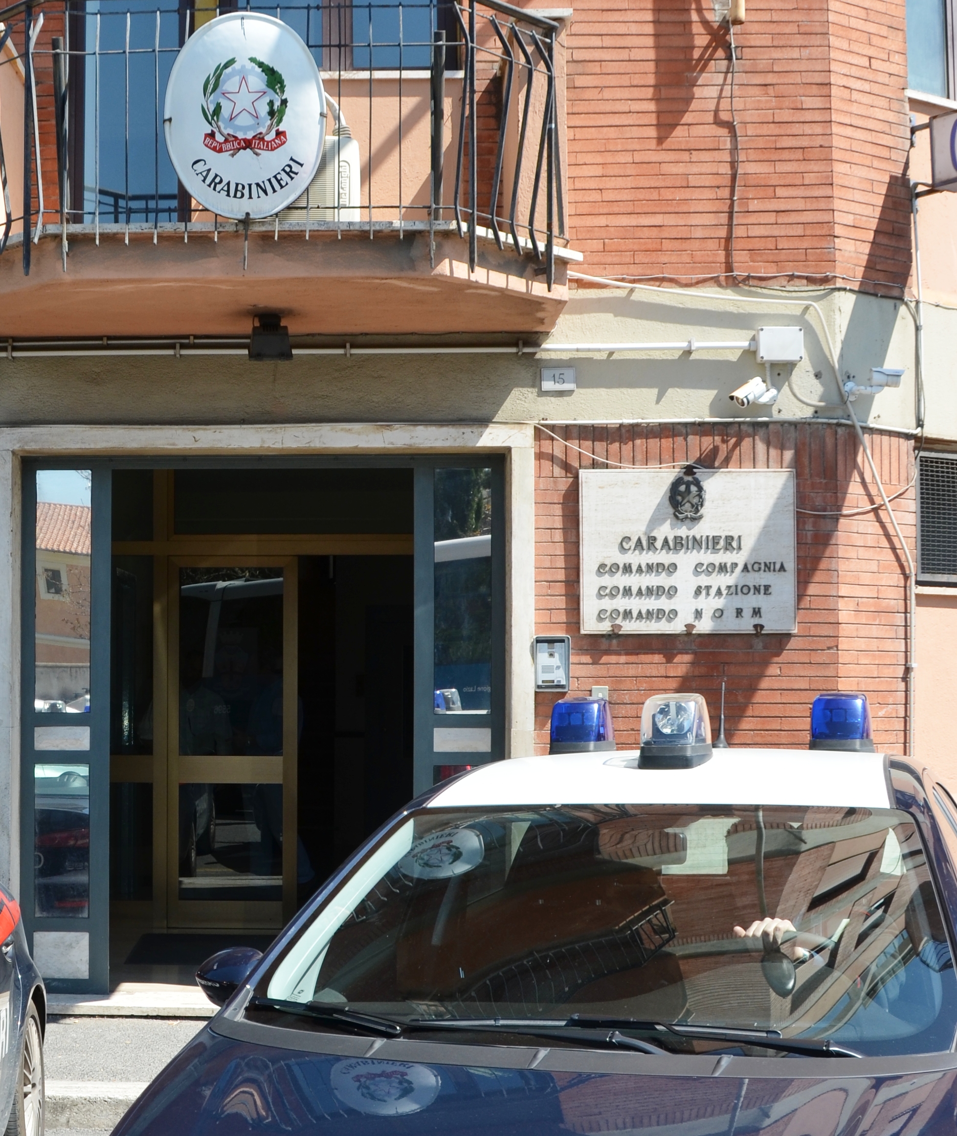 Sgominata banda di spacciatori, cinque gli arresti