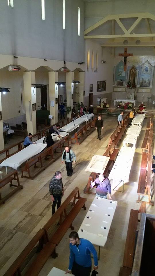 Tutto esaurito al pranzo di solidarietà. A tavola anche il vescovo di Tivoli