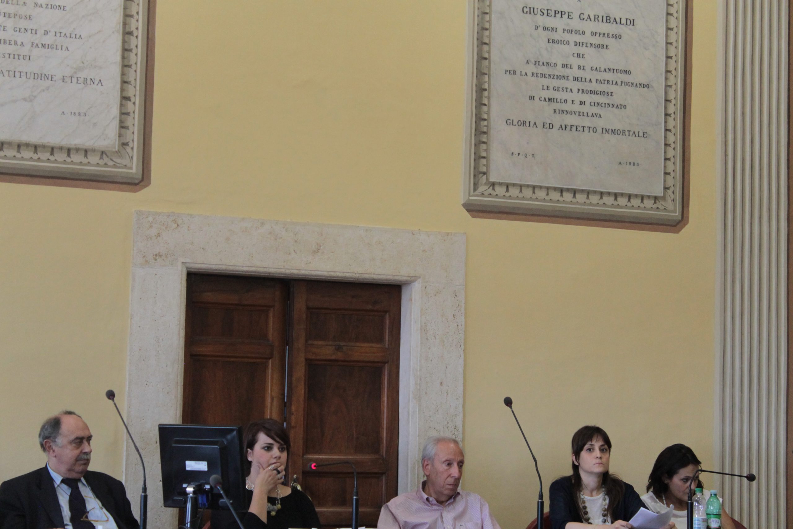 Proietti “cuore di travertino”, in consiglio ci sono solo il sindaco e Fontana