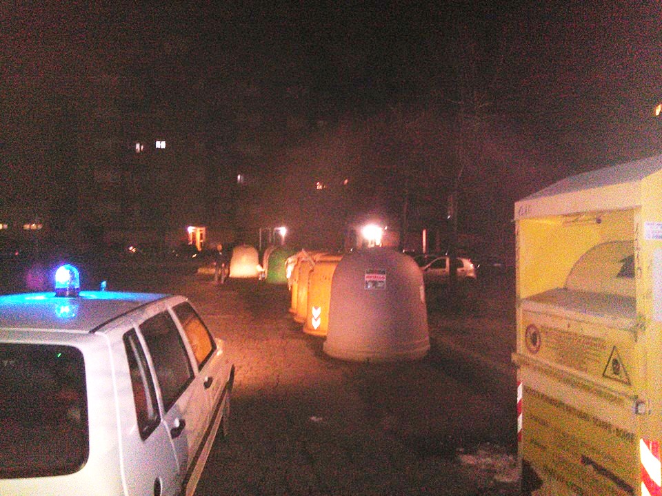 Guerra dei rifiuti a Borgonovo, Asa pulisce e “frange” di residenti sporcano