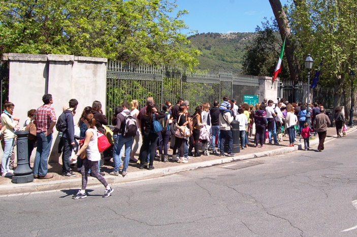 Tivoli: invasione di turisti nel ponte di Pasqua