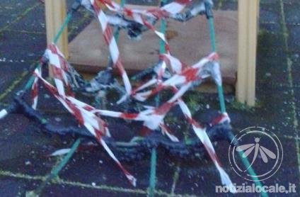 Giardini di piazza Garibaldi, il Comune incontra i gestori “Saranno messi nuovi giochi”