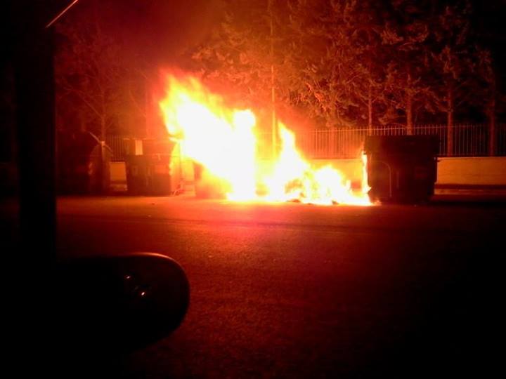 Cassonetti in fiamme a Tivoli Terme