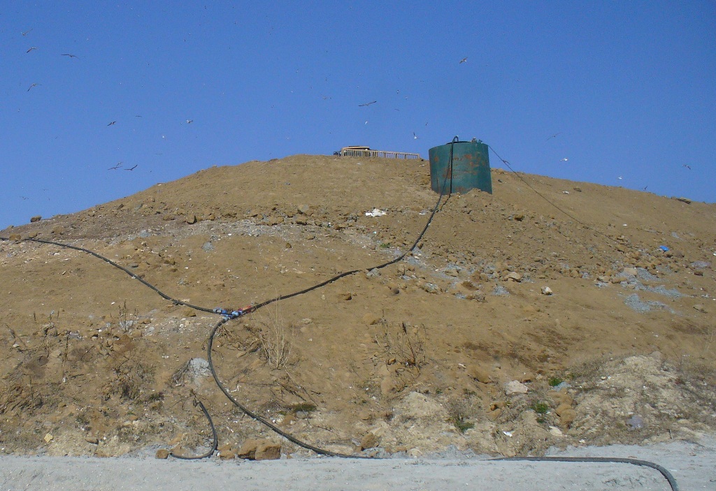 Rifiuti, gli scarti vanno fuori regione