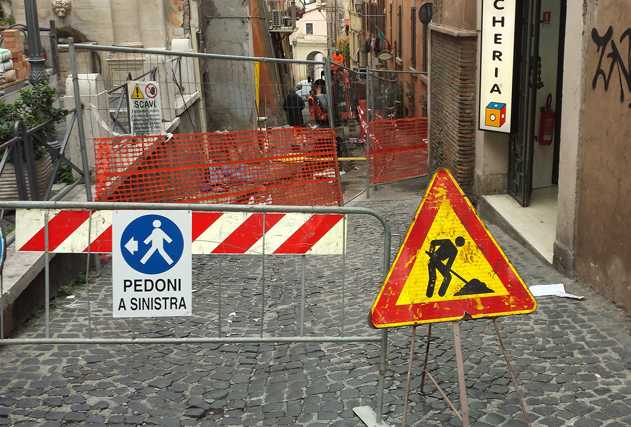 Tivoli: lavori di ripristino del manto stradale in via Tiburto da parte di Acea