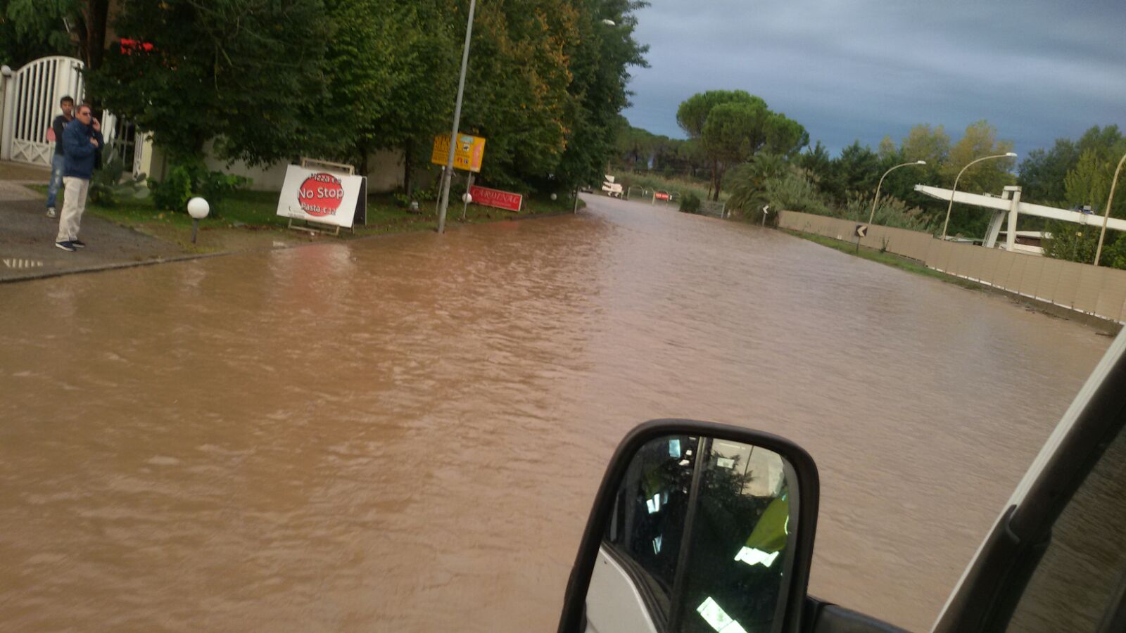 #Maltempo: che danni al Villaggio Adriano, soccorritori al lavoro per tutta la notte