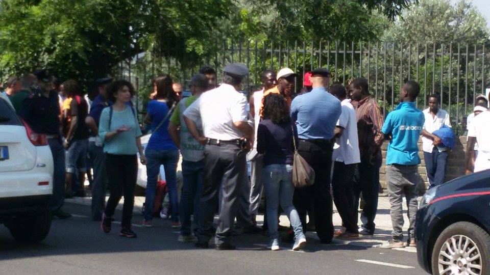 Villa Olivia: il Cara è stato pulito e resterà aperto