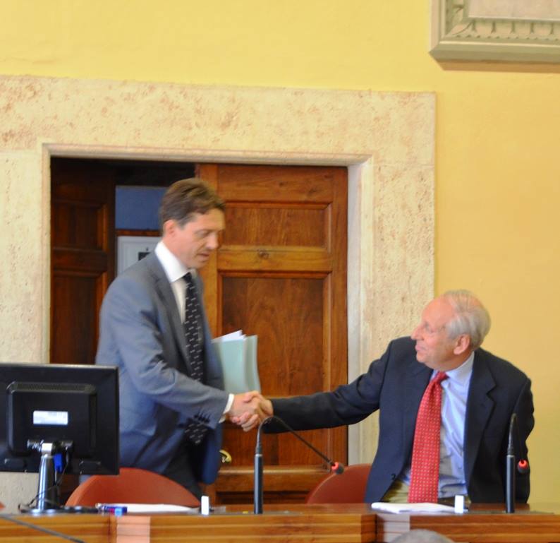 Proteste per il mancato accesso agli atti delle Terme Acque Albule