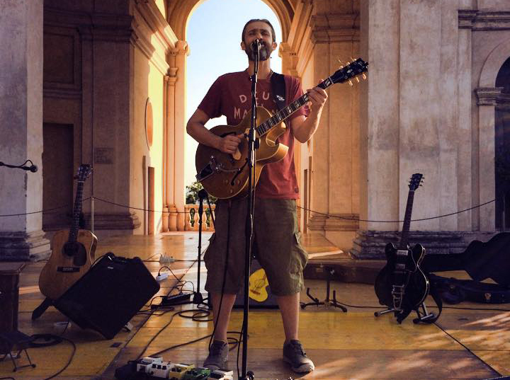 Selezionato al premio Tenco, a Sanremo il cantautore tiburtino Paolo Pallante