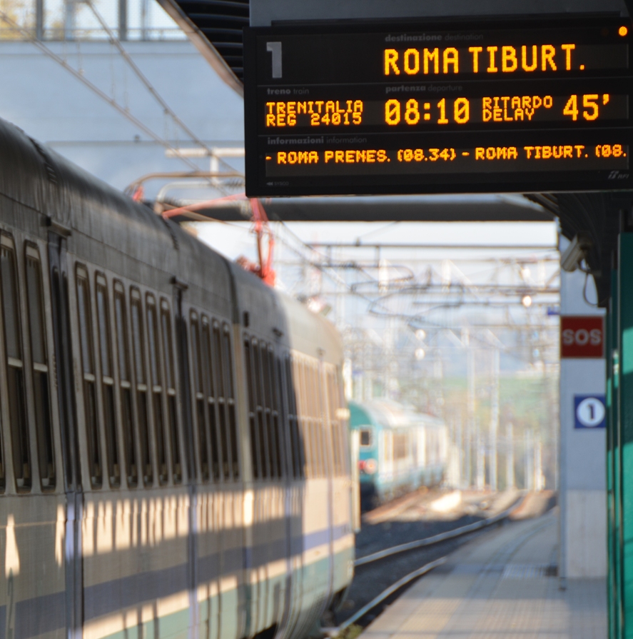 La pioggia blocca l’FL2, ieri pomeriggio tre treni per l’Abruzzo fermati all’altezza di Roviano