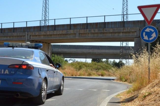 Rapina a mano armata nella farmacia di Campolimpido, in azione due banditi
