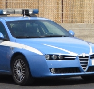 Gli danneggia l’auto e lui l’accusa dell’omicidio di Firenze:denunciato