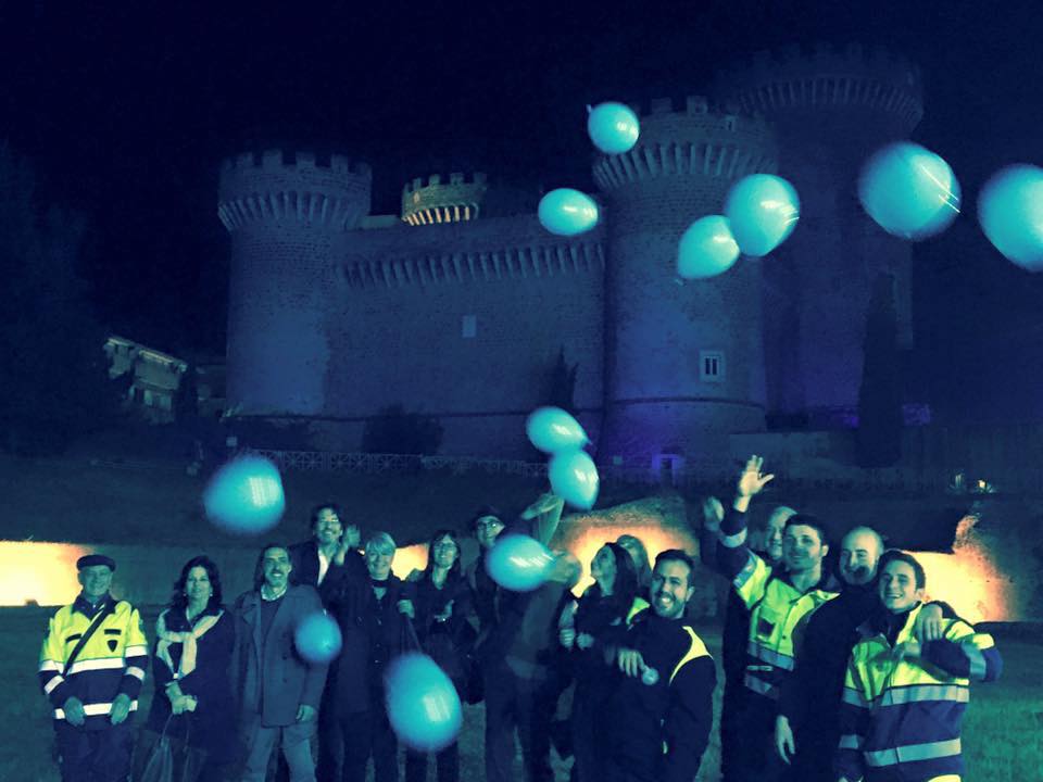 La Rocca in Blu per l’autismo, che spettacolo sabato sera a Tivoli