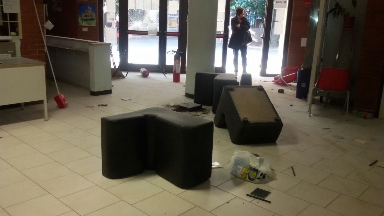 Ennesimo atto vandalico alla scuola Don Milani di Guidonia. In arrivo sistemi di sorveglianza