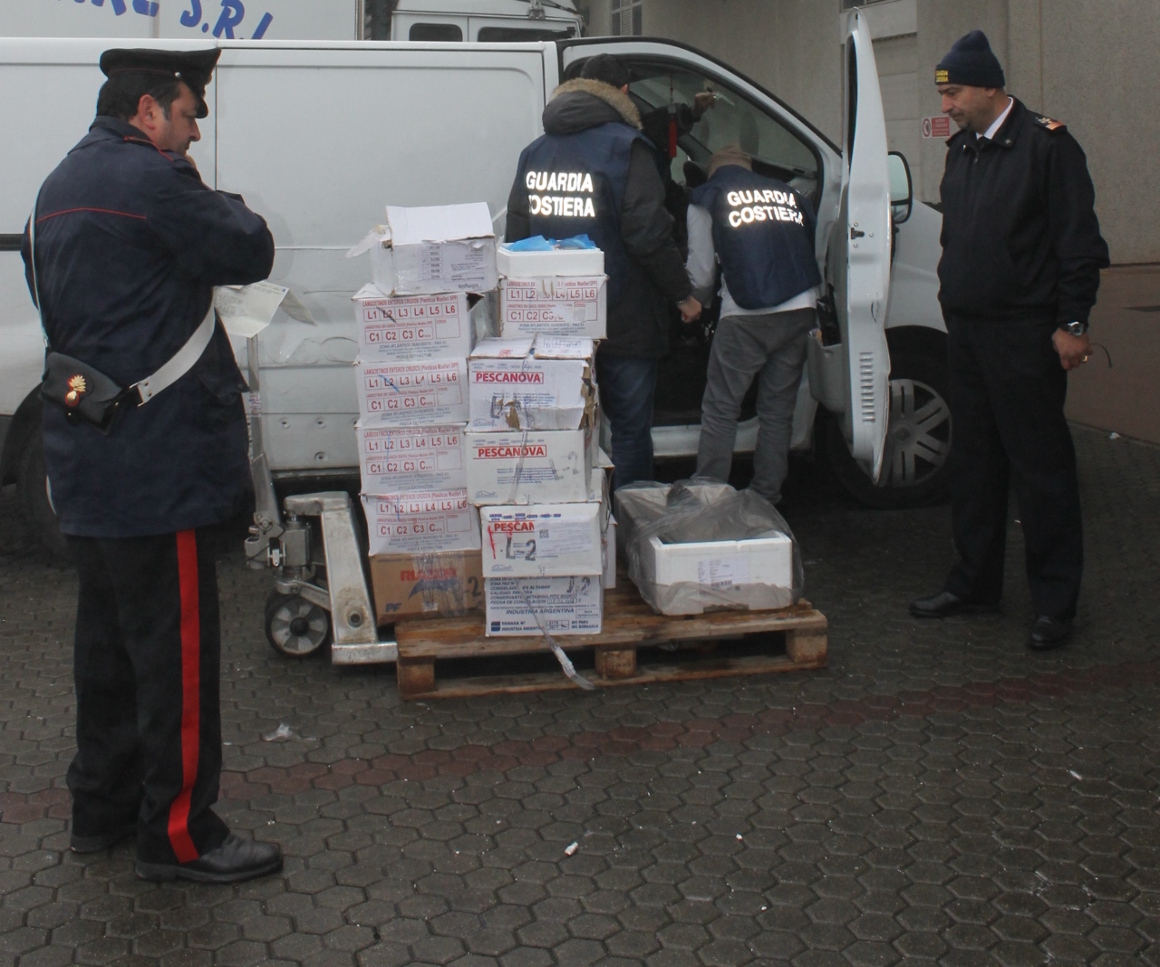 #NLCronaca – Car, sequestrati 300 chili di pesce