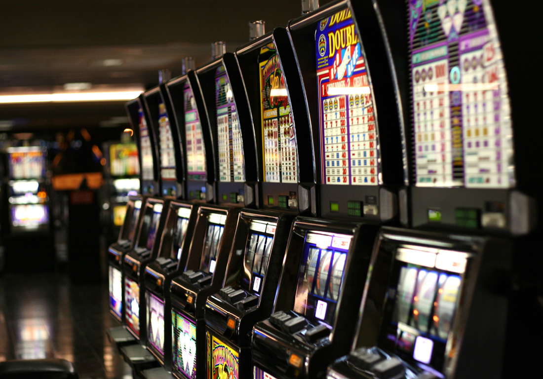 Castel Madama: sequestrate 4 slot machine in circolo privato