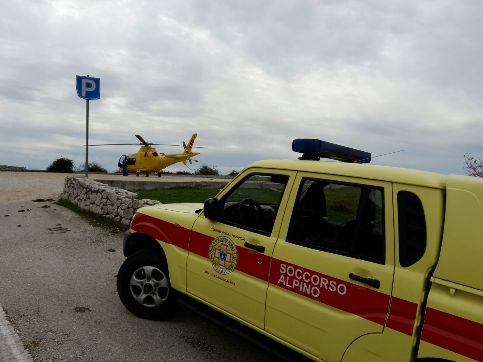Formello: ciclista cade nel bosco, recuperato dall’elicottero del Soccorso Alpino