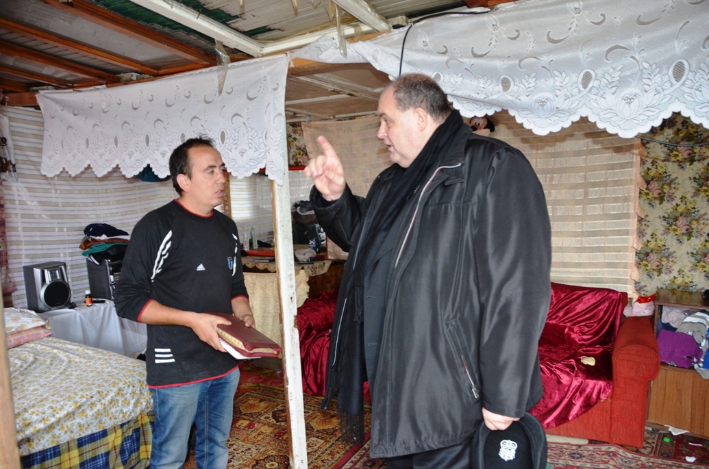 Stacchini: la lettera della Diocesi per la visita del Vescovo alla baraccopoli