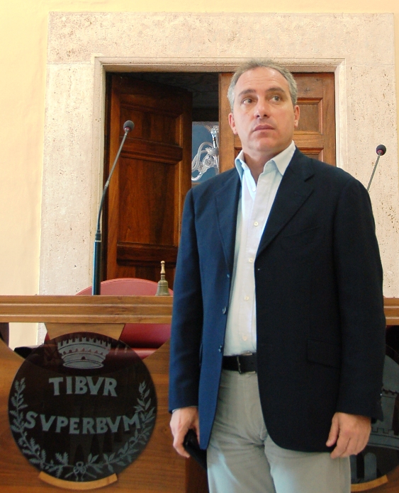 Il Pdl di Tivoli perde altri “pezzi”, Strafonda passa con La Destra