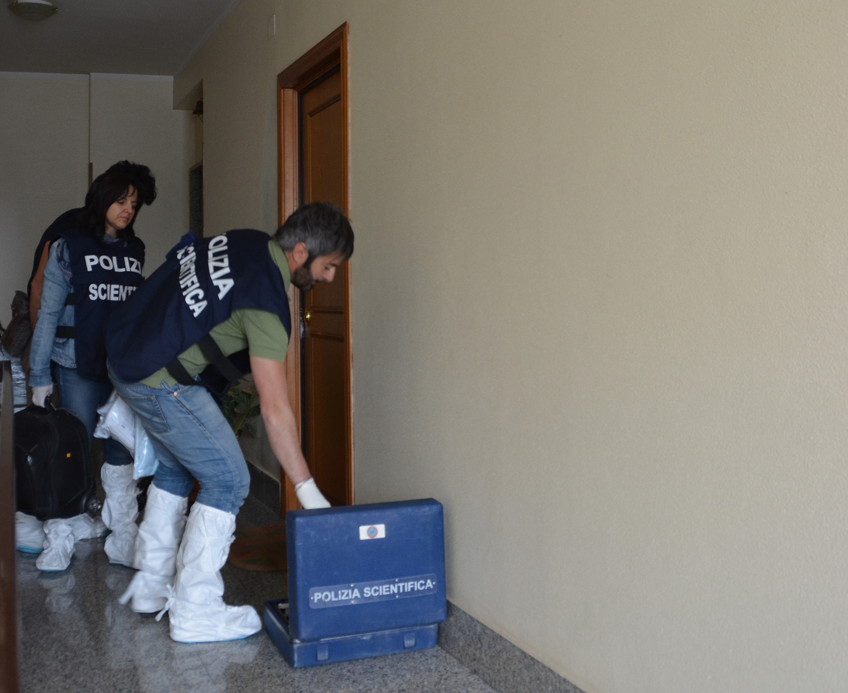 Aggressione di largo Saragat: la bambina sta meglio, 2 i coltelli usati dal padre