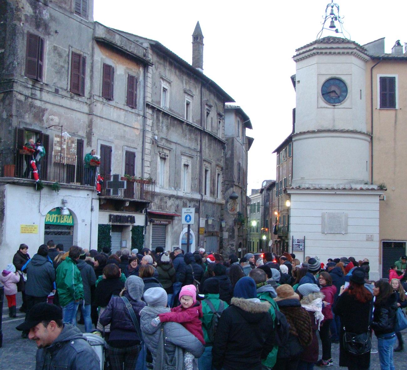 Tivoli, dopo il successo di domenica si bissa la “Tombolata a le Ruine”