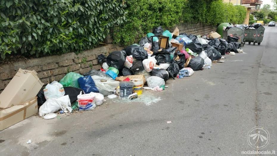 Rivoluzione differenziata, si cambia a Setteville e Albuccione. Sì ai punti mobili.