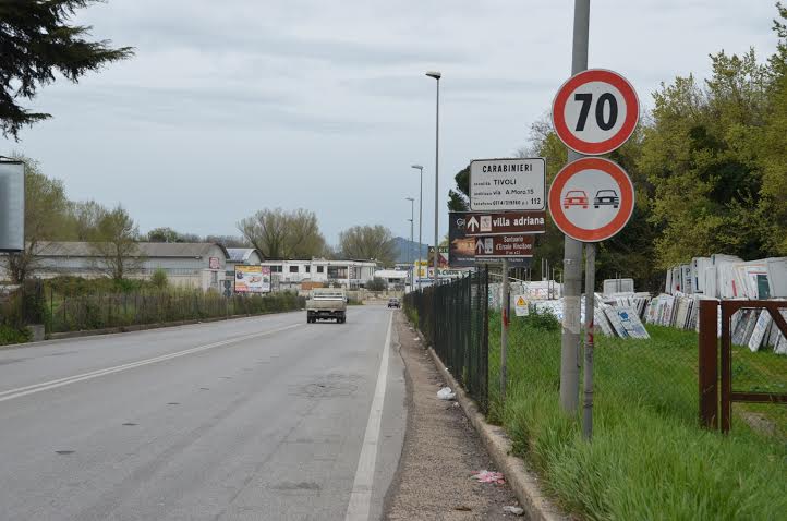 Frontale sulla Maremmana, 75enne perde la vita