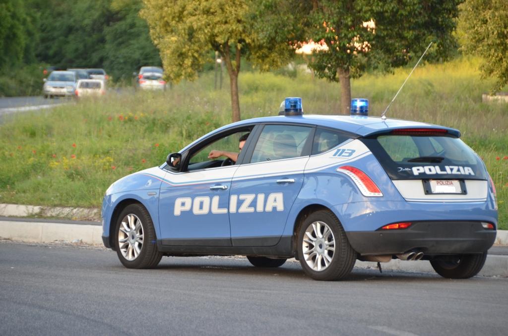 Maltrattamenti, estorsione e lesioni verso i genitori, 19enne di Guidonia in manette