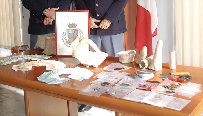 Spacciatore amante dei reperti archeologici, fermato ragazzo di Tivoli