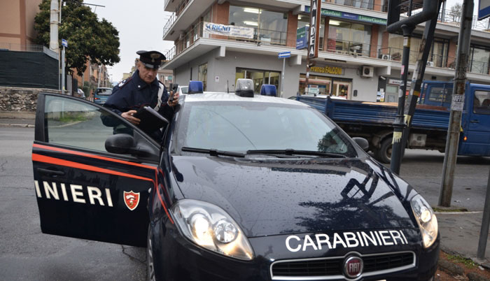 Arresti per droga a Guidonia, la droga era anche nelle macchine del caffè