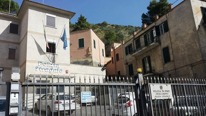 Poliziotti feriti durante un inseguimento sulla Tiburtina