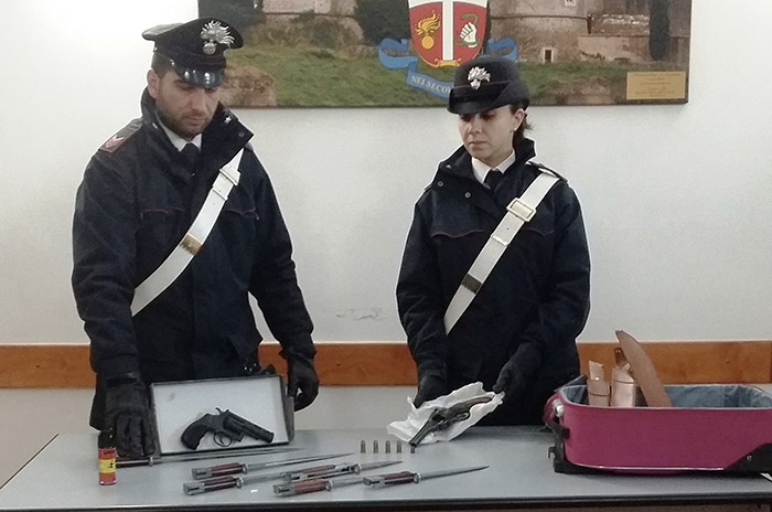 Armi a Santa Lucia di Fonte Nuova, sei arresti dei Carabinieri