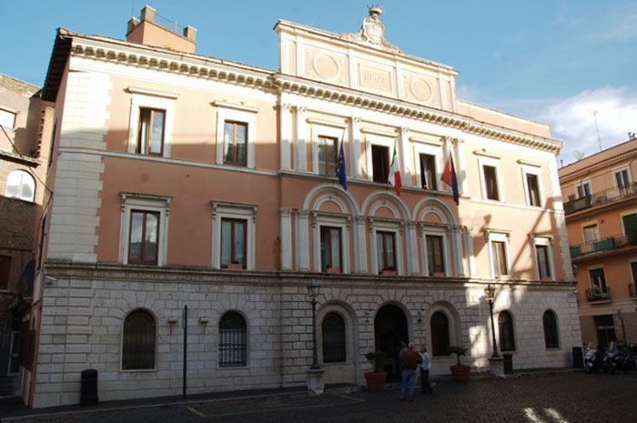 Lavori per 5 milioni di euro, manutenzione per: strade, impianti sportivi, aree verdi