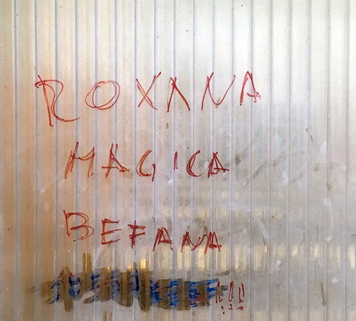 Alcune scritte sul muro dell'Isabella d'Este dedicata a Roxana